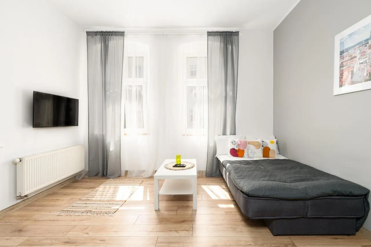 Studio Kosinskiego Poznan By Renters 0*,